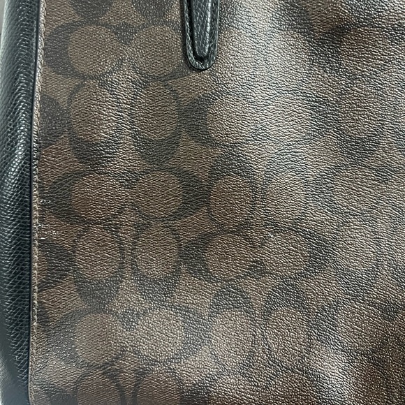 Coach Purse Signature C - Picture 3 of 16
